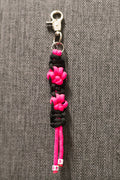 Schlüsselanhänger schwarz-pink
